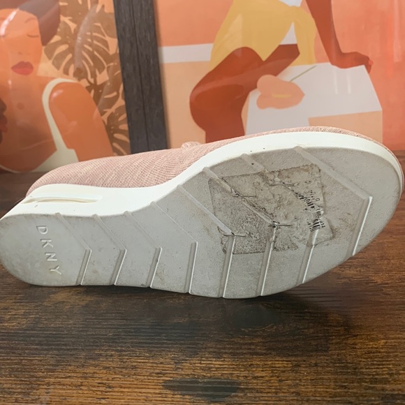 DKNY platform sneaker in blush colour - Picture 6 of 7